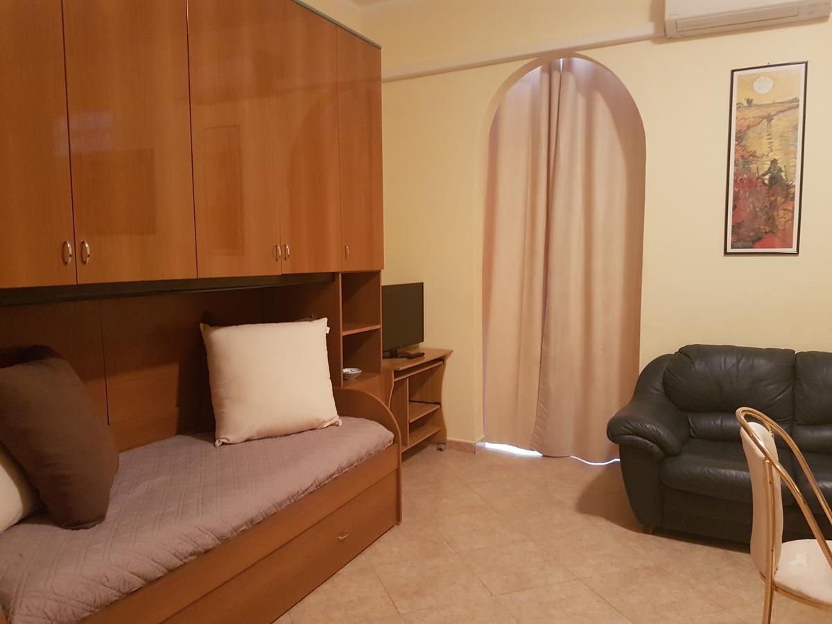 Апартаменты Bed & Parking Палермо Экстерьер фото